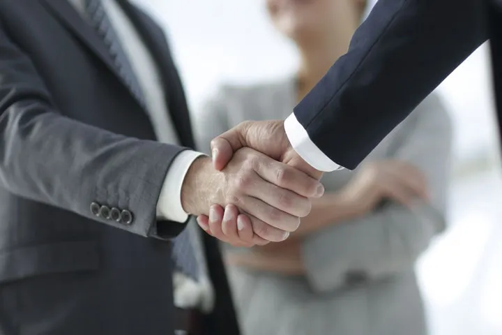 代表交代と成長支援